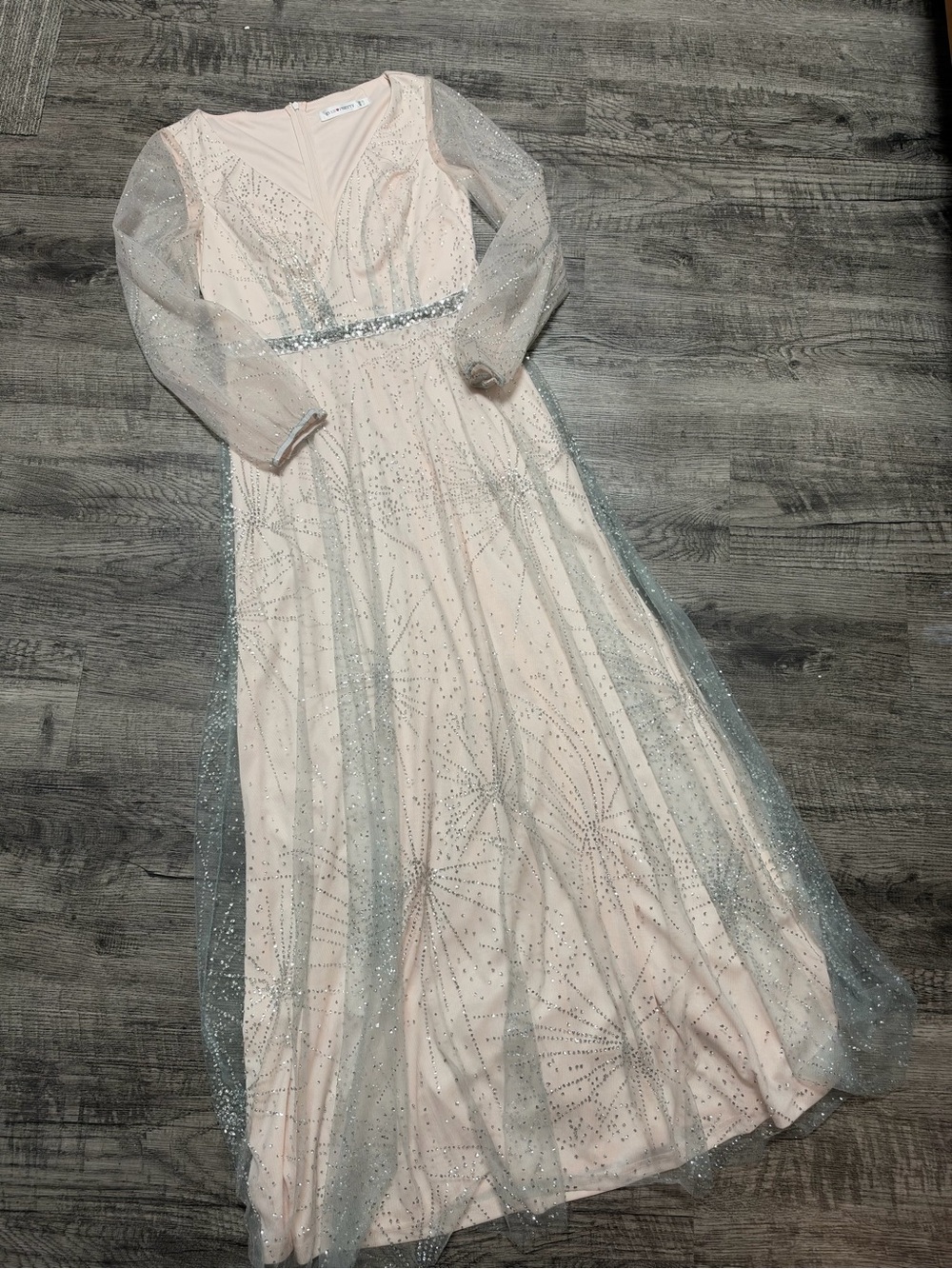 Elegant Blush Pink Long Sleeve Evening Dress with Silver Sparkle